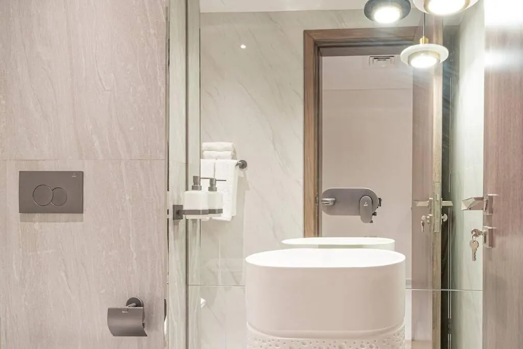 First Class 2Br With Full Boulevard View Dubai